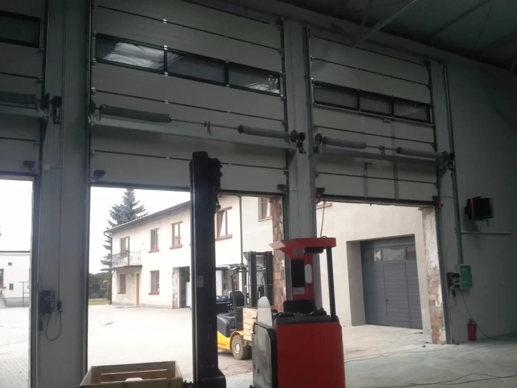 brama przemysłowa segmentowa